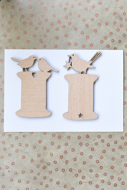 **〔Fingerhut〕　V-1331　糸巻きホルダー（2枚セット）