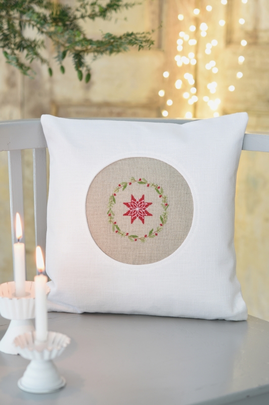**〔Fingerhut〕　V-1333　クッションカバー / 30ｘ30 cm