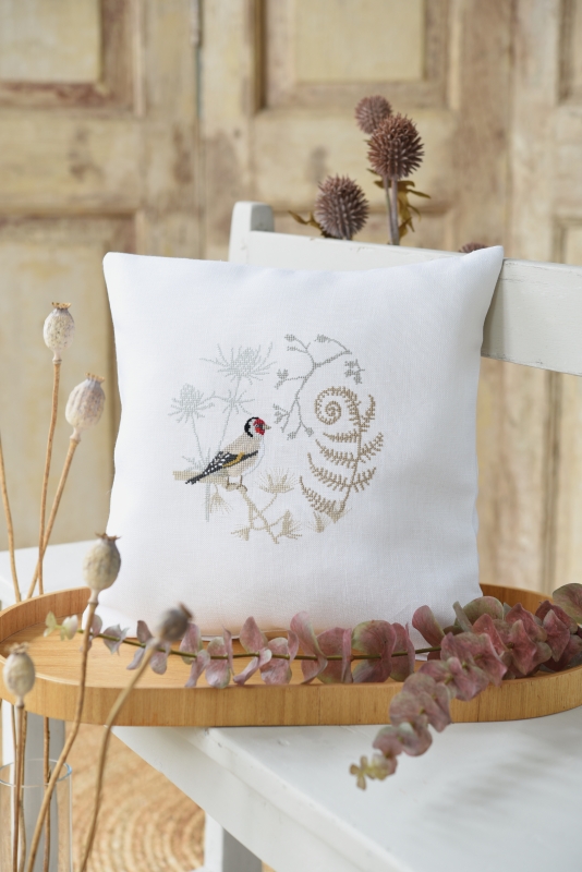 **〔Fingerhut〕　V-1366　クッションカバー / 30ｘ30 cm