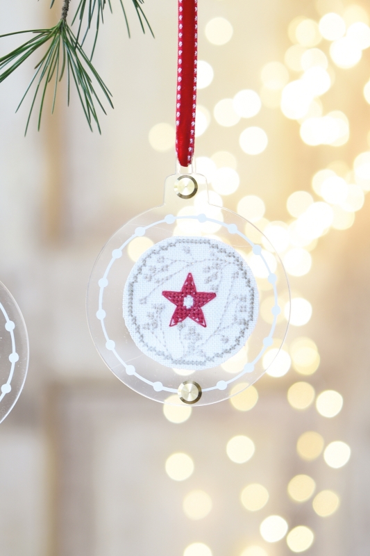 **〔Fingerhut〕　V-1388　アクリルフレーム / Stern