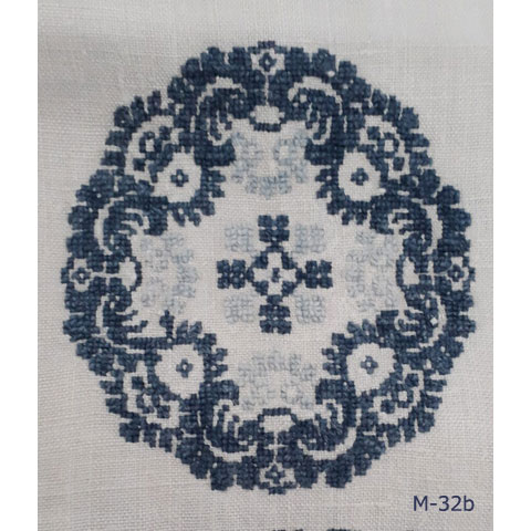 〔Lyo broderier〕　図案　Lyo-M