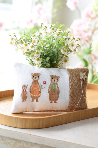 〔Fingerhut〕　刺繍キット　P-300
