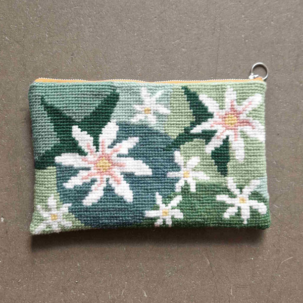 〔Svensk Hemslojd〕　クロスステッチキット　Jennys Vitsippa