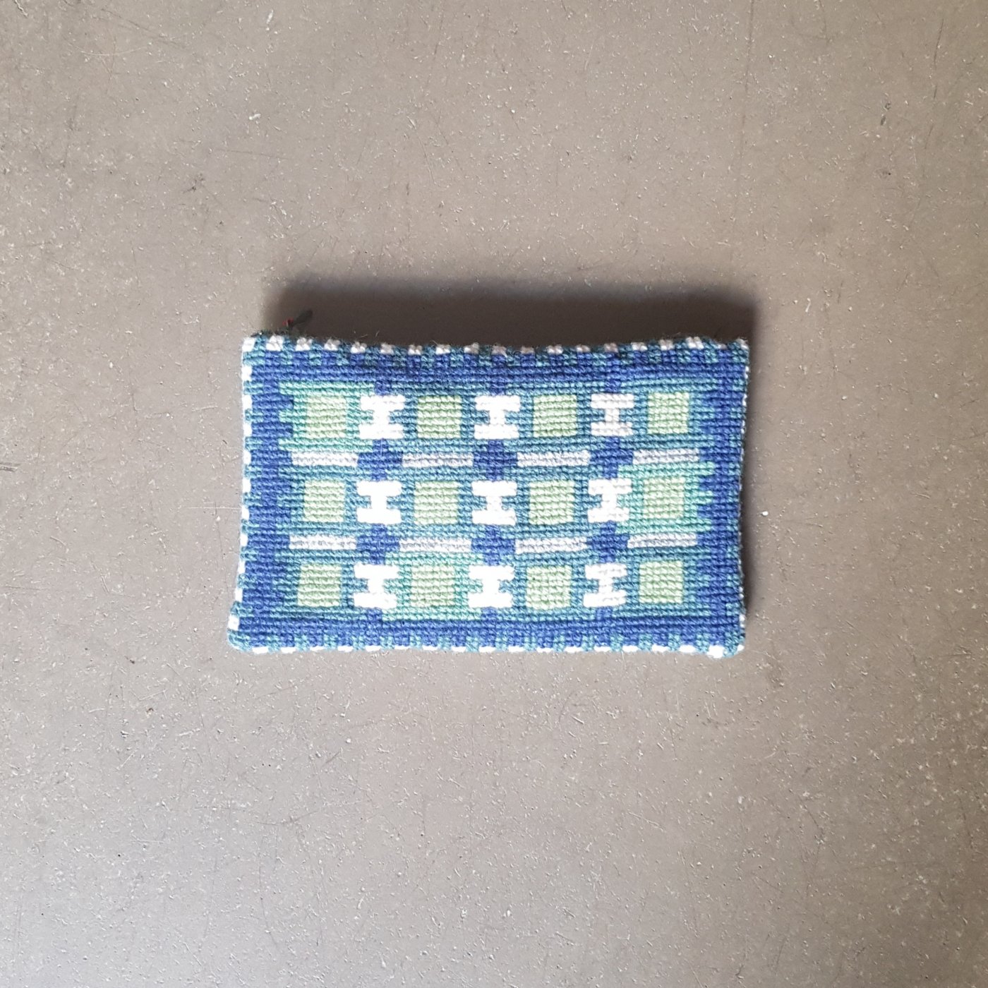 〔Svensk Hemslojd〕　クロスステッチキット / Rut