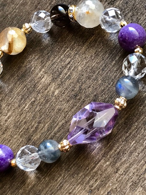 疲れた魂を癒し生命力を高める　オリジナルブレス