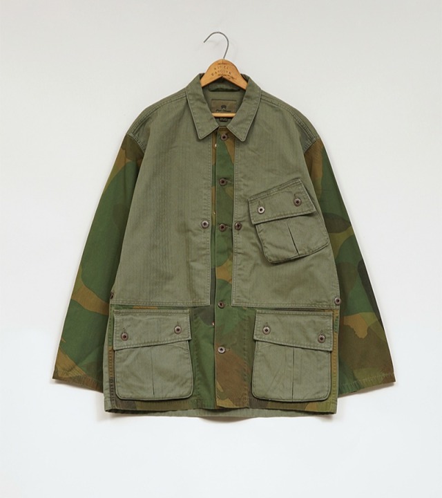Nigel Cabourn REVERSIBLE JACKET カモ柄 Nigel Cabourn REVERSIBLE JACKET カモ柄
