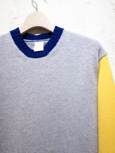 Country of Origin TRICOLOUR CREW NECK カントリーオブオリジン 