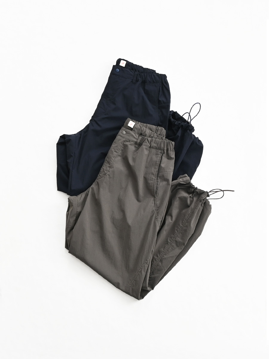 ill (イル)　ナイロンイージーパンツ