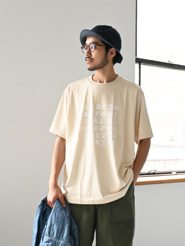 【30%OFF】ORDINARY FITS (オーディナリーフィッツ)　PRINT T-SHIRTS / LEWIS