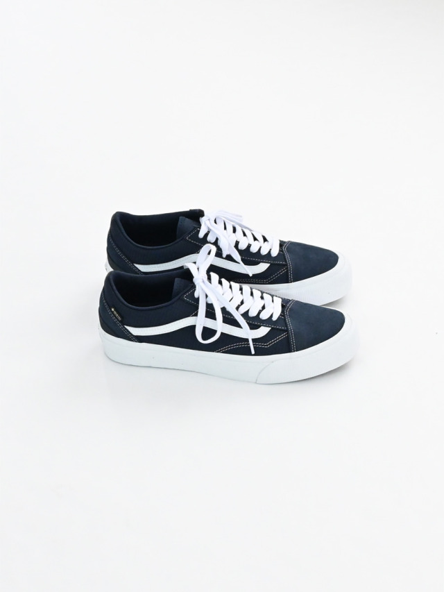 【30%OFF】VANS (ヴァンズ)　OLD SKOOL GORE-TEX NAVY/TRUE WHITE