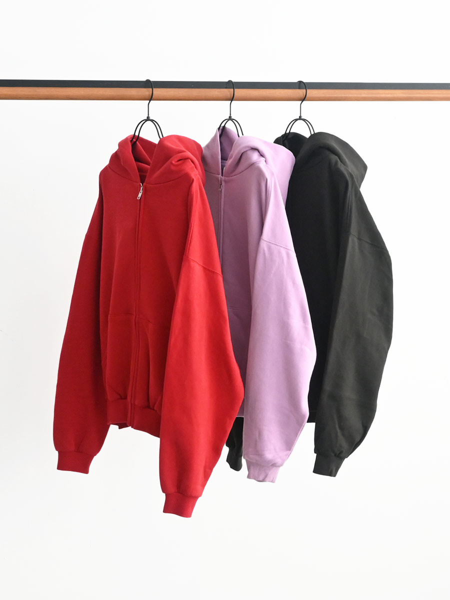 SOPHIE TALKS ABOUT THE WEATHER(ソフィー トークス アバウト ザ ウェザー) WHITE ZIP HOODIE