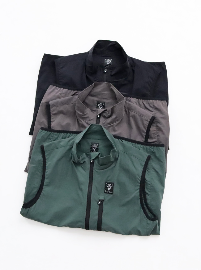 South2 West8(サウスツー ウエストエイト) PACKABLE VEST - NYLON TYPEWRITER