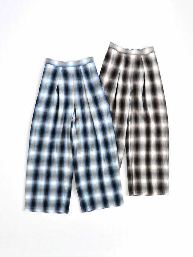 PHEENY(フィーニー) Rayon ombre check gatherd pants