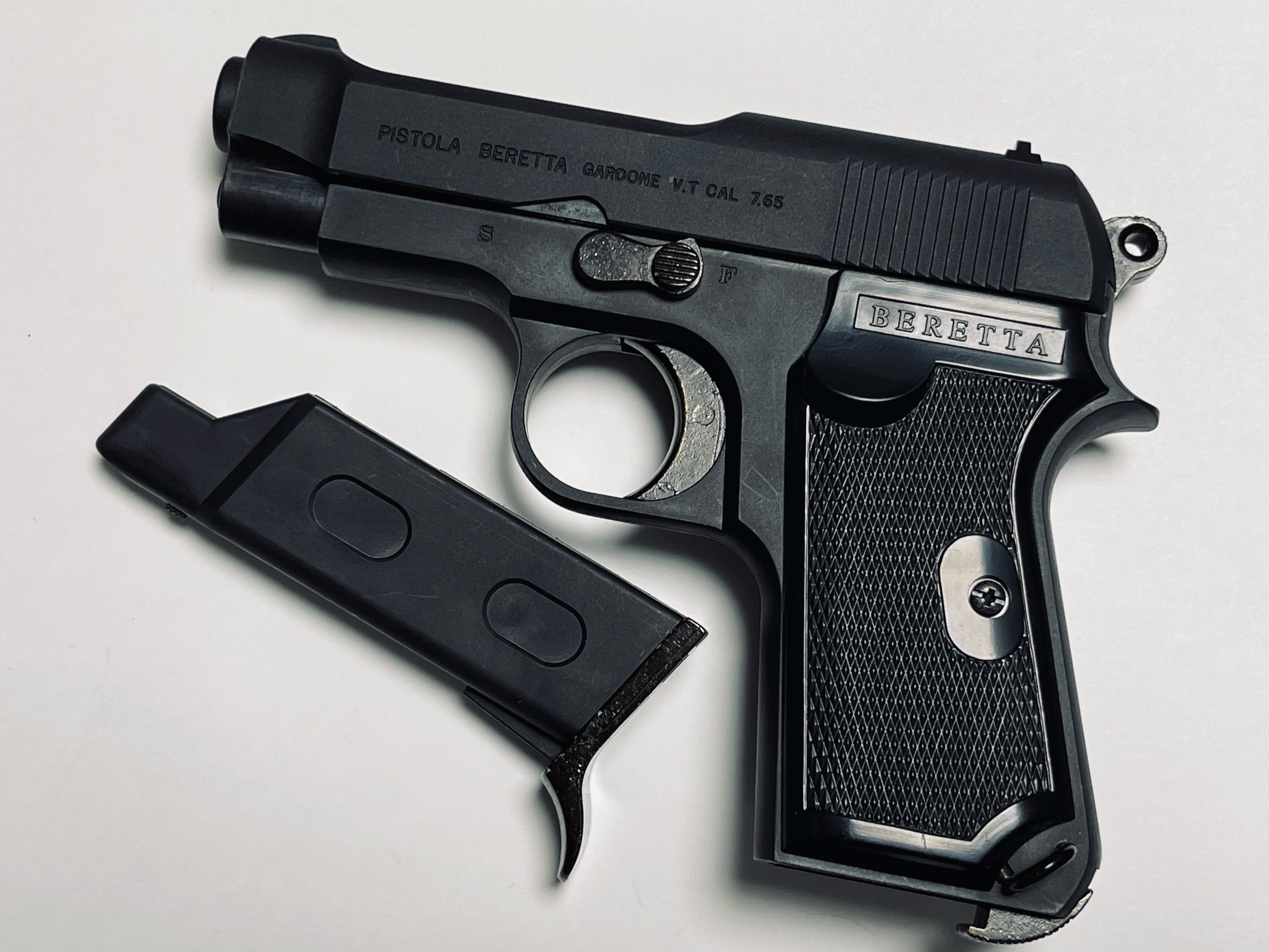 ACRO Beretta M1934 エアーコッキングハンドガン HW樹脂