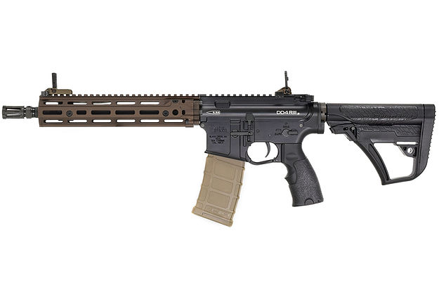 BOLT リコイルショック電動ガン Daniel Defense DD4 RIII B.R.S.S TAN ※日本総代理店による国内サポート付き