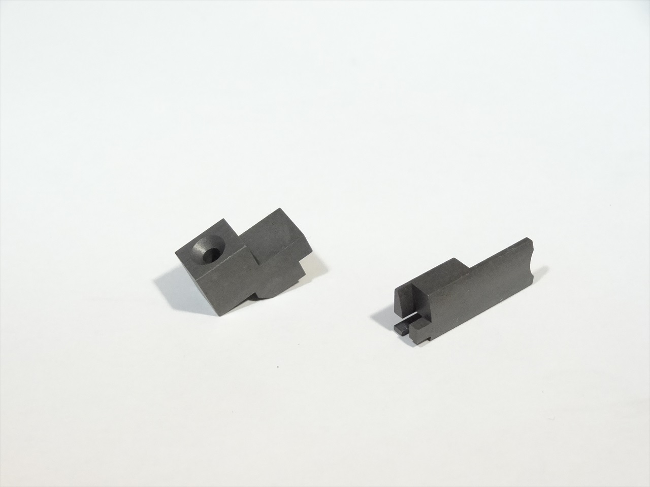 Blacksmith Airsoft WE M4/M16 GBB用 CNCスチール ローディングノズルガイド