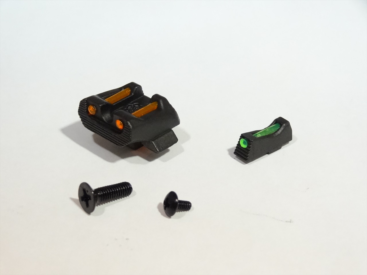 WE G18C ファイバーオプティック フロント/リアサイトセット