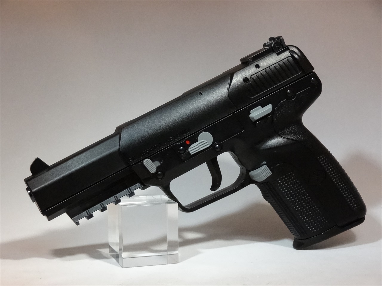マルシン/EXB2 FN ファイブセブン 6mmBB CO2 ブローバック