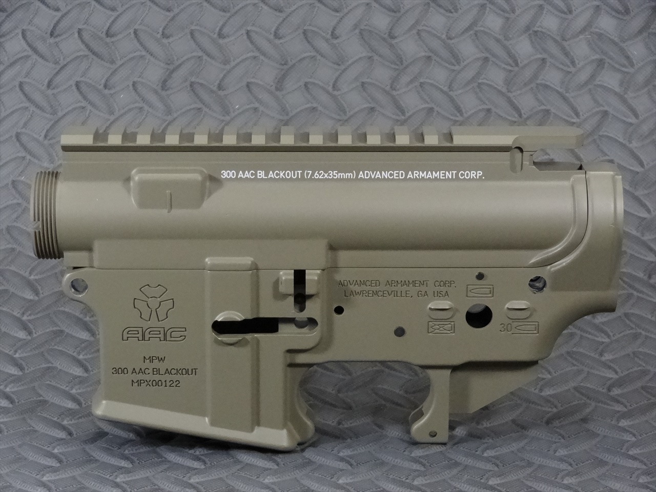RA-TECH 鍛造アルミレシーバーセット WE M4 GBB用 TAN （AAC Ver.）（RAG-WE--153）