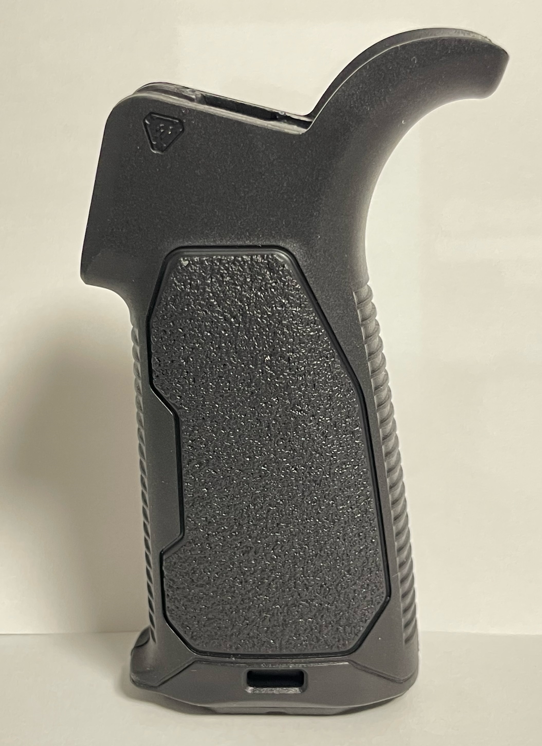 MADBULL Strike Industries AR Overmolded Enhanced ピストル グリップ