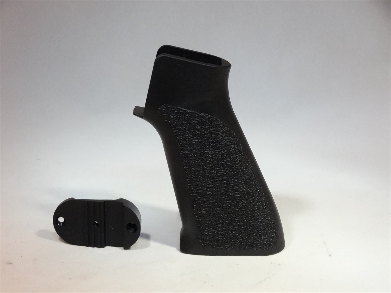 タンゴダウン 実物バトルグリップ BG17 m4 HK416 マルイ VFC