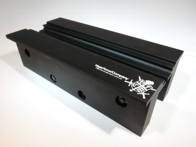 VFC M4/M16用 レイルバイス