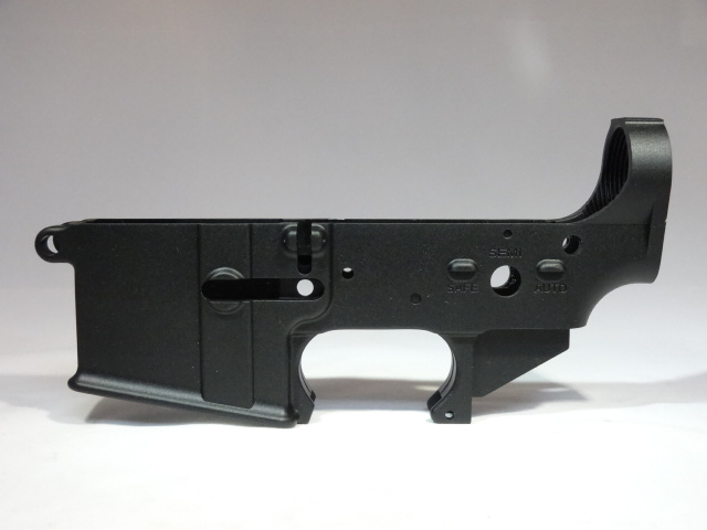 WE M16/XM177 ロアレシーバー （無刻印） No.1　（ダミーピン無し）