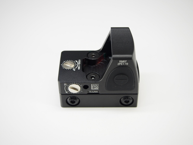 NB Trijicon RMR タイプ ドットサイト（マウントベース付）