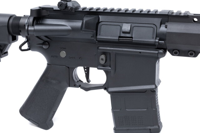 DMT 01 AR15 Lighter BB弾　バッテリー　充電器　初心者セット DMT 18歳以上用 電動ガン AR15 Lighter MAGPUL MOEスタイル DMT