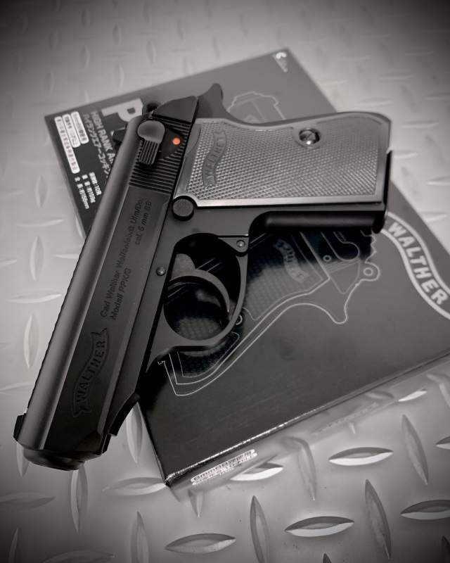 クラウンモデル Walther PPK/S ハイランクエアーコッキングハンドガン