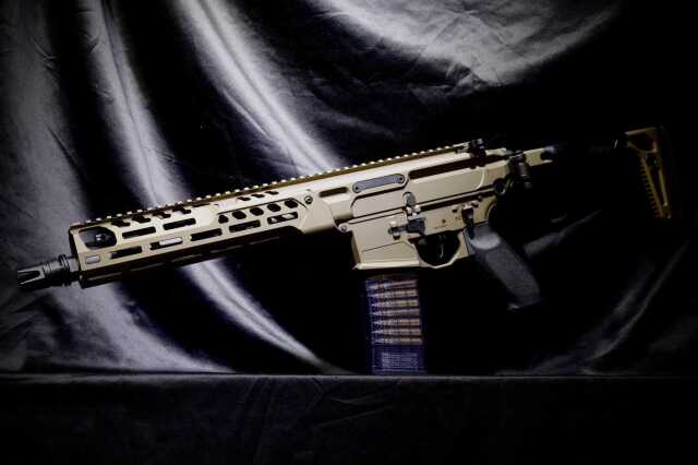 ☆メーカー在庫から取り寄せ☆ 【海外メーカー】Arron Smith 東京