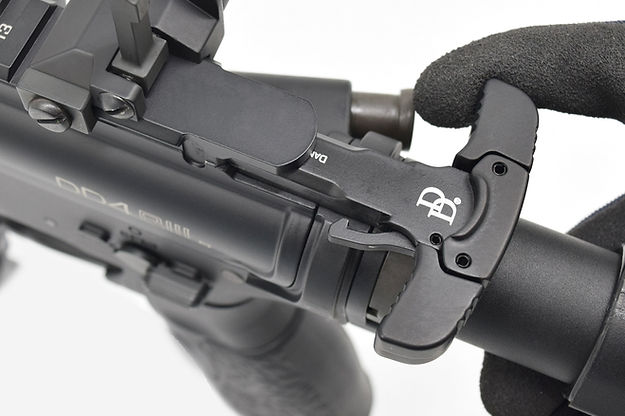 ☆送料無料☆BOLT リコイルショック電動ガン Daniel Defense DD4 RIII