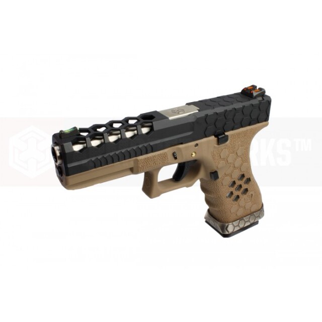 AW CUSTOM TM ガスガン ブラック/シルバー AW Custom HX20 Hi Capa GBB Airsoft Pistol - Black / Gold
