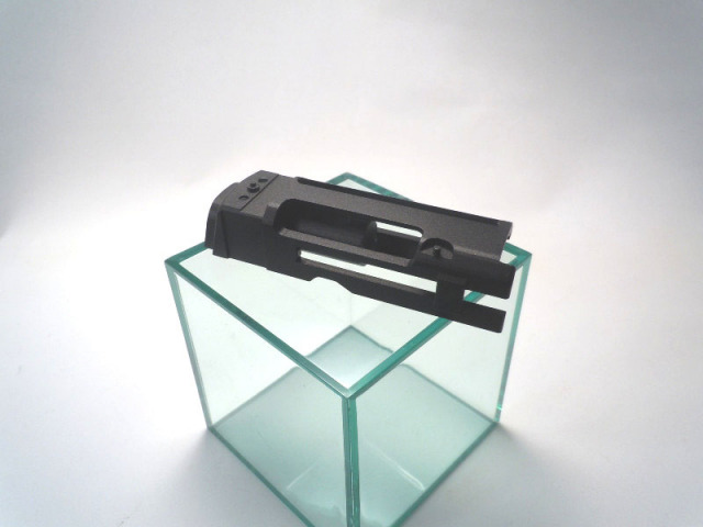UAC 東京マルイ S&W M&P9用 アルミCNC加工軽量ブリーチ