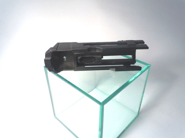 UAC 東京マルイ S&W M&P9用 アルミCNC加工軽量ブリーチ