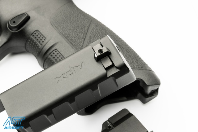 ☆送料無料☆【海外バージョン】 KWA/Umarex Beretta APX RDO GBB BK