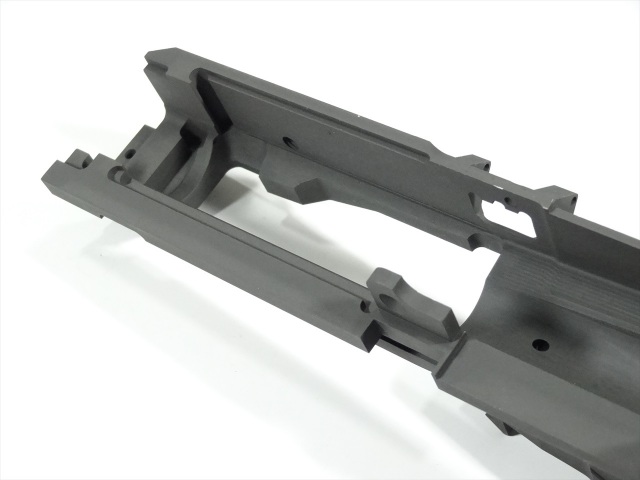 詳細不明 アッパー、ロアレシーバー、スチールボルトキャリア 詳細不明