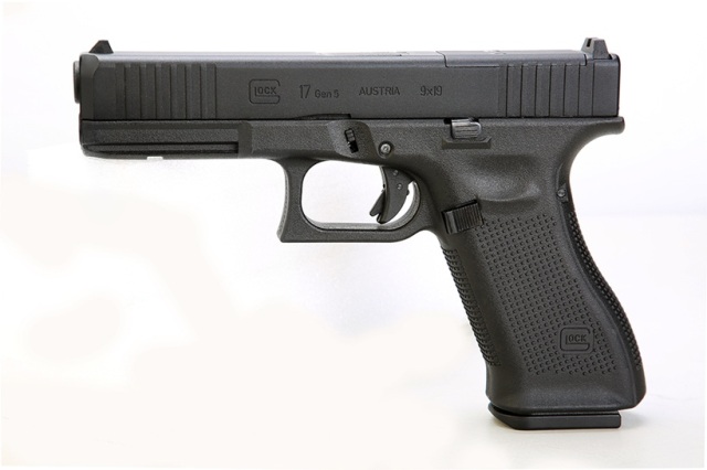 SRC/Umarex GLOCK17 Gen.5 MOS GAS/CO2ハンドガン [2.6551-UXA]