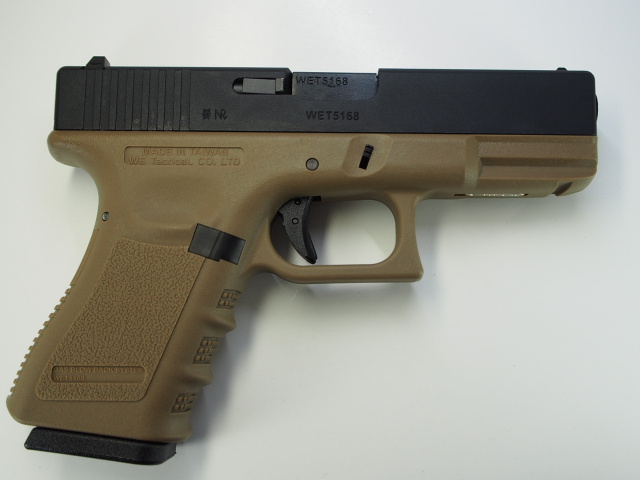 Glock 19 gen4 ガスガン タンカラー ライト付き Amazon | DOUBLE BELL G19 Gen4 ガスブローバック ガスガン タン
