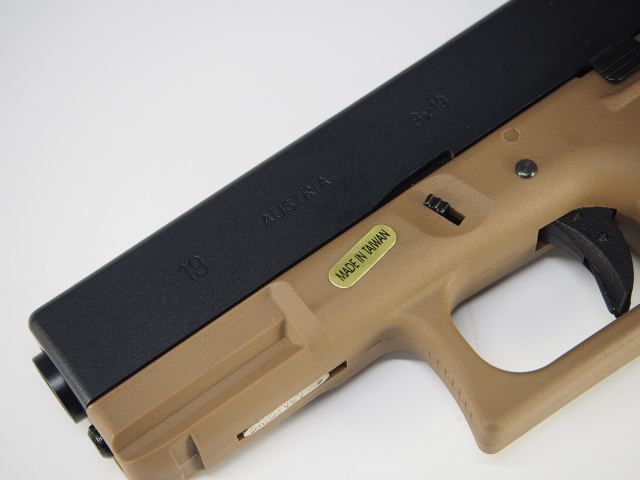 WE G19 Gen.4 GBB TAN （グロック19 ガスブローバックガンシリーズ）