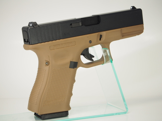Glock 19 gen4 ガスガン タンカラー ライト付き Amazon | DOUBLE BELL G19 Gen4 ガスブローバック ガスガン タン