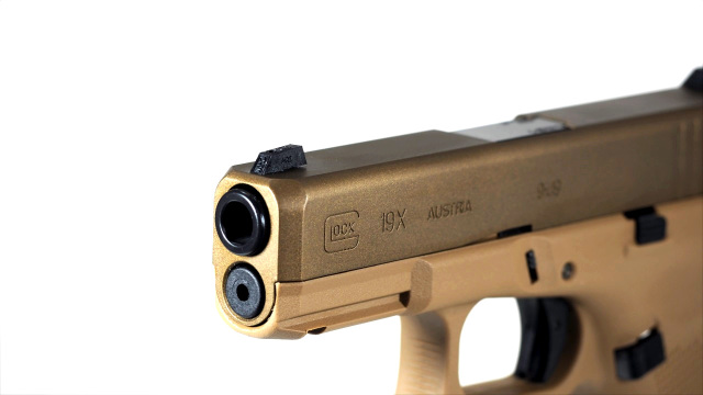Glock 19 X セラコート　蓄光サイト　予備マガジン付 AG364 UMAREX（VFC）グロック19X セラコートリミテッド | 玩具