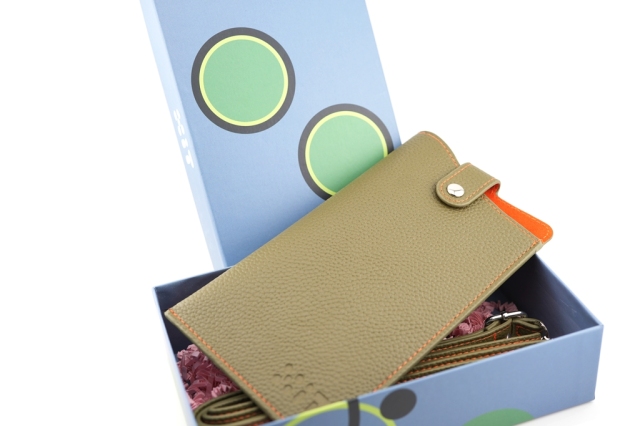 XIT/エックスアイティー vegan leather case khaki