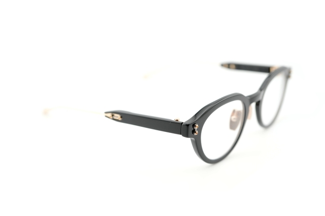 AKONI / アコニ WISE THREE Black