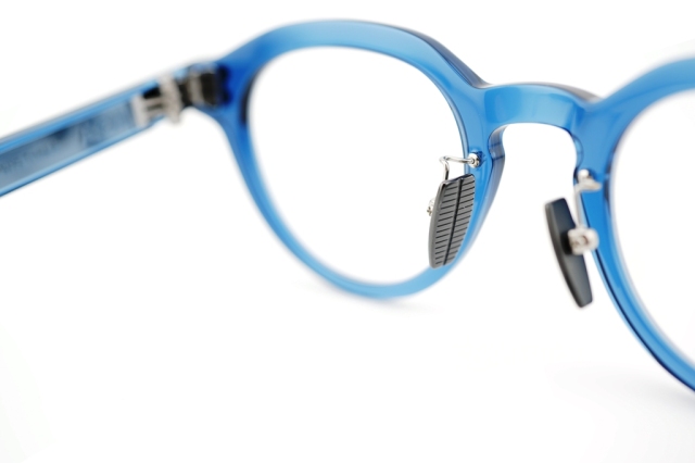 ■AKONI ■ WISE ■アコニ■サングラス■未使用品 AKONI / アコニ WISE THREE Crystal Blue