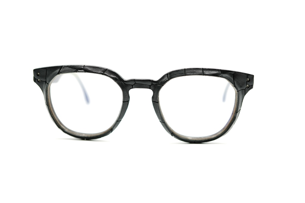 LUCAS de STAEL / ルーカスドスタール Zeppelin 16 Genuine cow leather or stone & leather Color ref: 33 / Croco embossed black - Nose size A