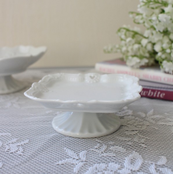 プチフール 陶器 プレート 日本製 ケーキスタンド ミニ 三つ葉 スクエア (361）焼き菓子 台座トレイ スウィーツトレー  ケーキス