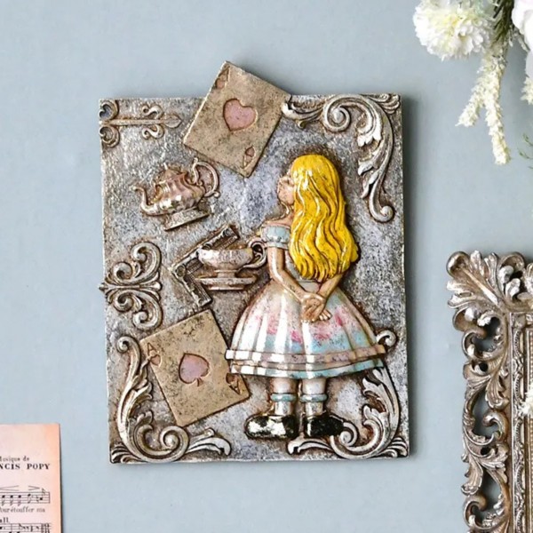 ワンダーランド ウォールオブジェ アリス 壁飾り オブジェ 不思議の国のアリス 壁掛け (905) アンティーク風 アンティーク調 ア