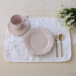 ホワイトキルト ランチョンマット ホワイト 30×40 キルトマット アラベスク柄 敷物 布製 プレースマット ランチマット ナチュラ