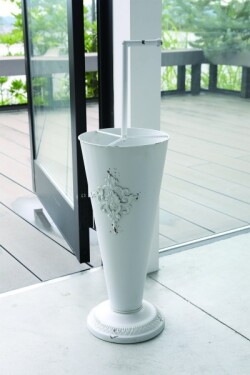 アンブレラスタンド 傘立て ホワイト カサ立て アンティーク調 シャビー ブロカント 店舗什器 おしゃれ シャビーシック アンティ